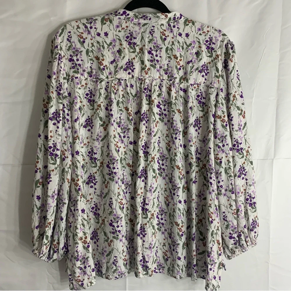 Caslon Floral Bell Sleeve V Neck Blouse, size XXL - Picture 8 of 9